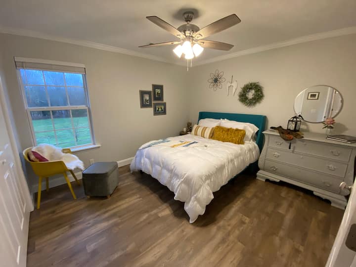 Spavaća soba 2 s udobnim bračnim krevetom (160x200) 