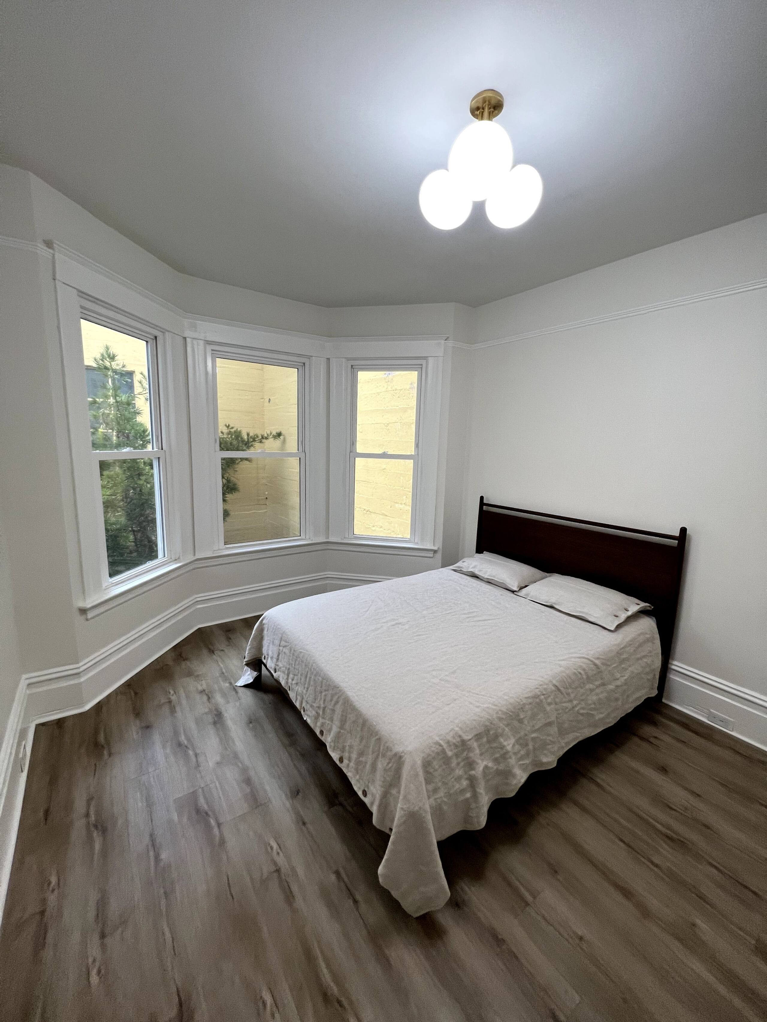 Condo in San Francisco · ★4.71 · 3 bedrooms · 3 beds · 1.5 baths - Image 32