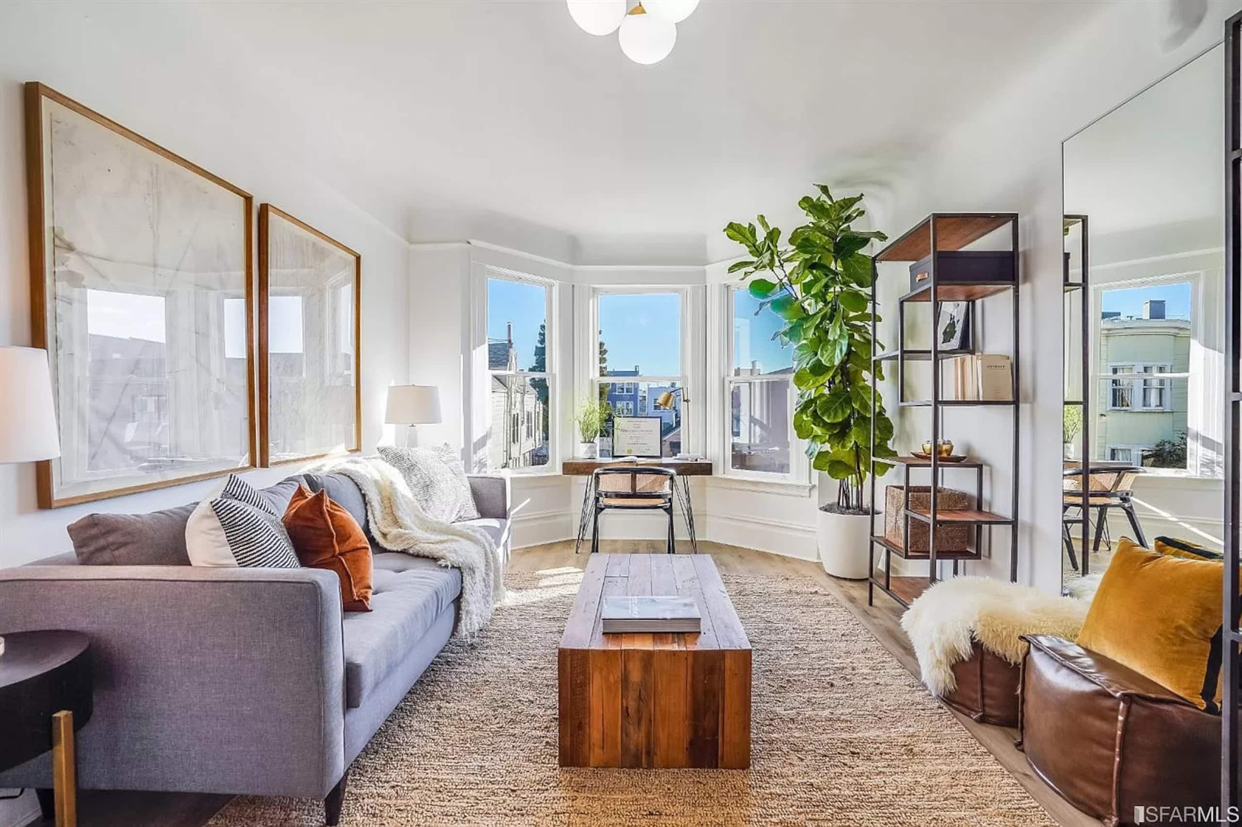 Condo in San Francisco · ★4.71 · 3 bedrooms · 3 beds · 1.5 baths - Image 3