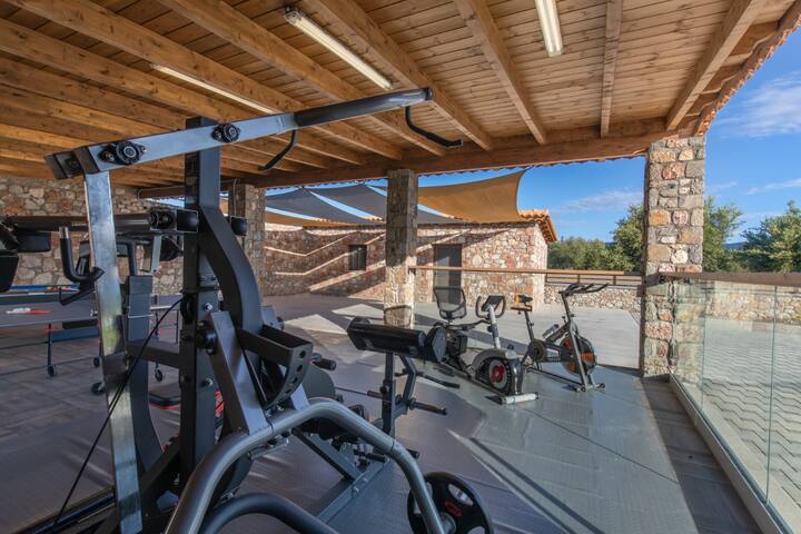 Ktima Kritikos – 6 Bedroom Villa with heated pool gallery image 3