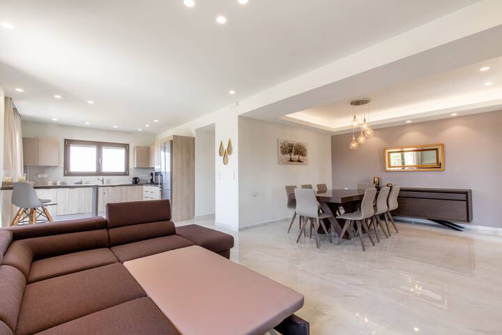 Ktima Kritikos – 6 Bedroom Villa with heated pool gallery image 4