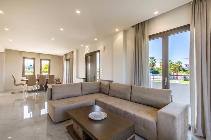 Ktima Kritikos – 6 Bedroom Villa with heated pool gallery image 2