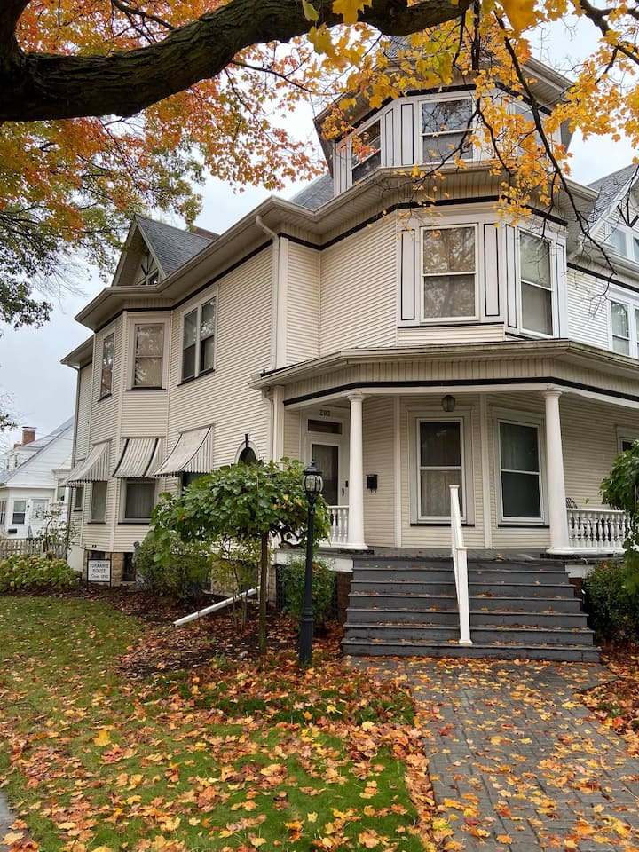 Pontiac Vacation Rentals & Homes Illinois, United States Airbnb