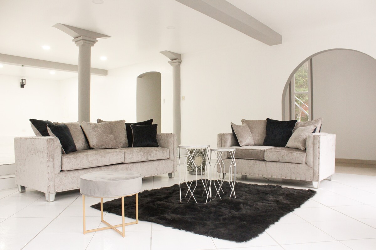 Casa Giorgio's — 4 bedroom vacation rental in Tegucigalpa