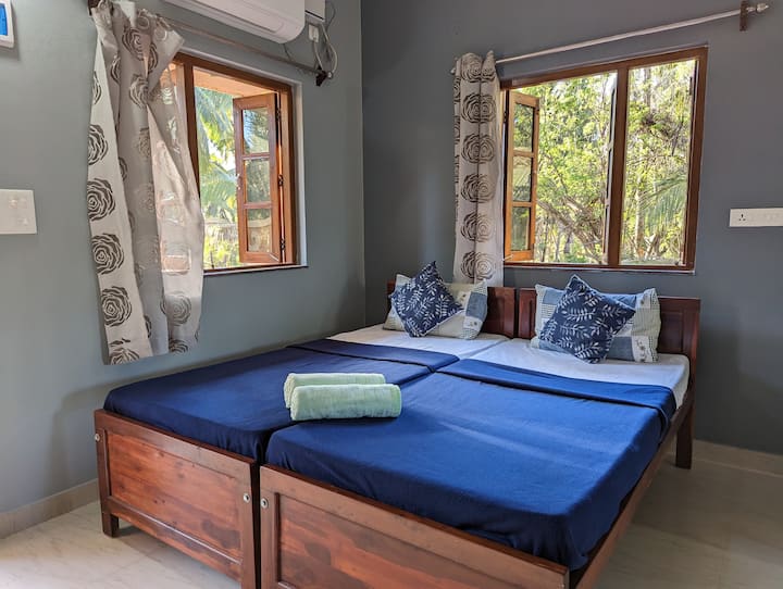 Lobos Guest House Гоа Кавелоссим