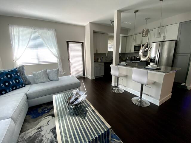 Enjoy Peace & tranquillity. A home away from home gallery image 3