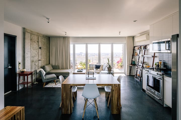 Breathtaking Views in Cloud Oasis