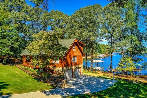 Peaceful Lake Norman Cabin on the Main Channel