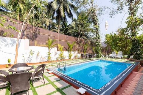 4BHK Heritage Villa | Pool | Garden | Caretaker