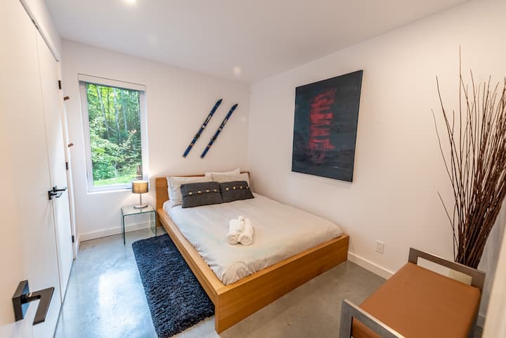 Ground floor secondary bedroom