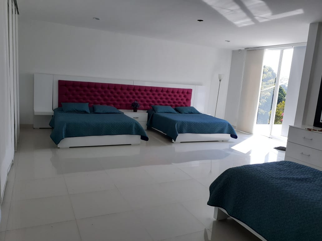 საძინებელი 4