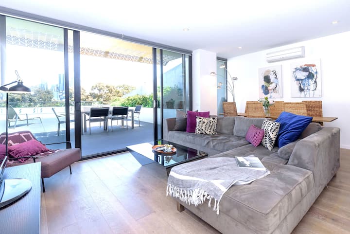 Cosmo Stays- Penthouse With Incredible City View - Brunswick