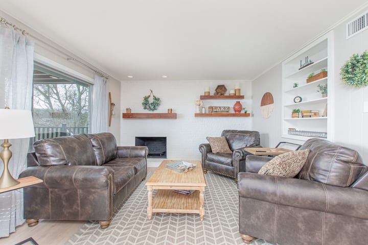 The Lookout Belton! Lakeview Home W/pool & Hot Tub - ベルトン, TX