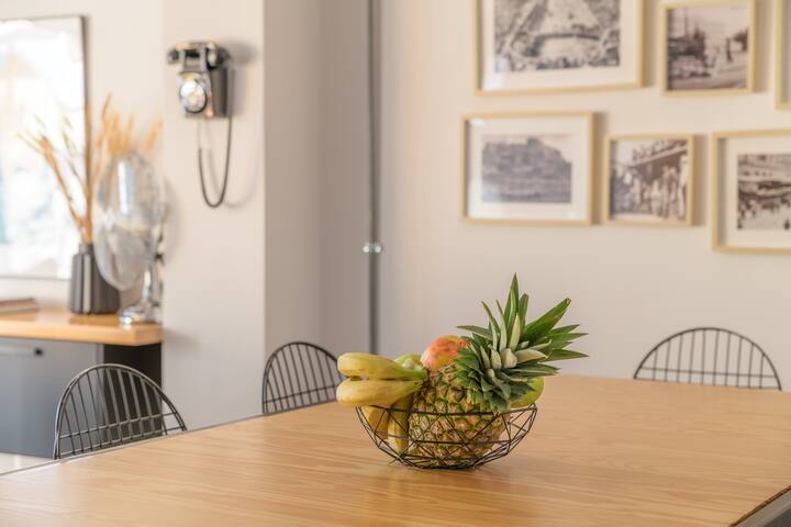 TheHostMaster Picturesque Acropolis Hill Penthouse gallery image 5