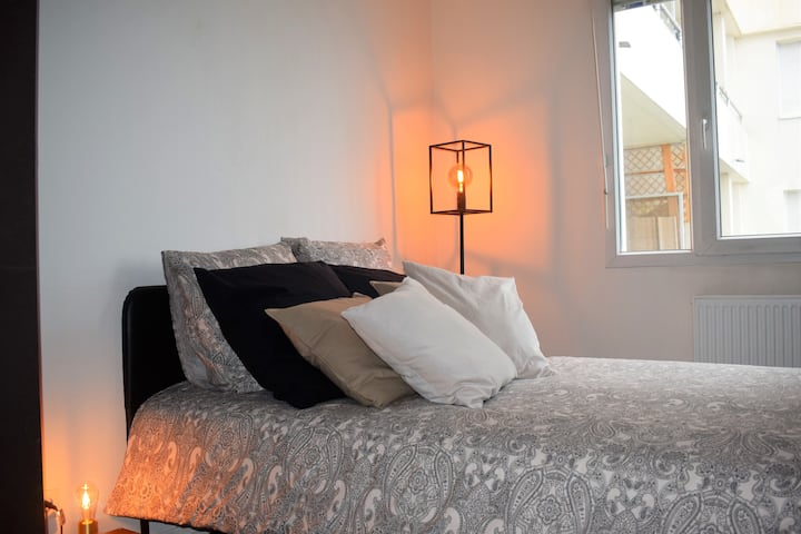 Recámara 2,
Cama 140 / 200