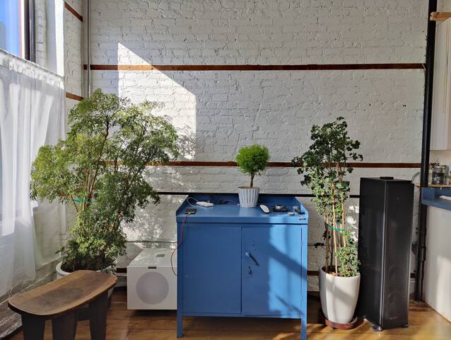 2 Bed Loft- Firehouse from 1920s – Healing Energy gallery image 2