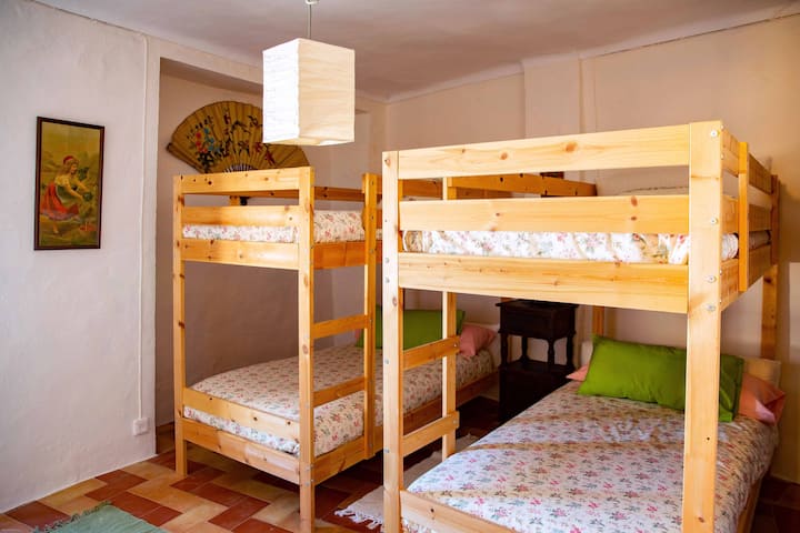 غرفة النوم 2