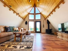A-Frame+Treehouse+Cabin+with+Beaver+Lake+View