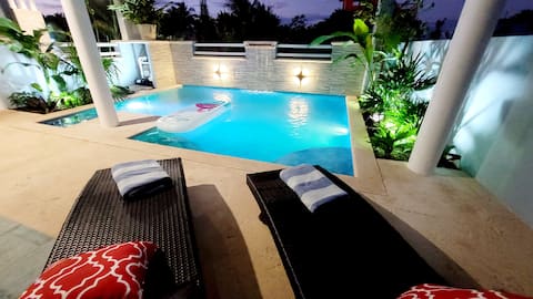 Beach Vacation Home, Filtered Pool and Waterfall
