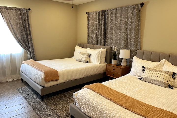 קווין סייז + מיטות בגודל מלא!