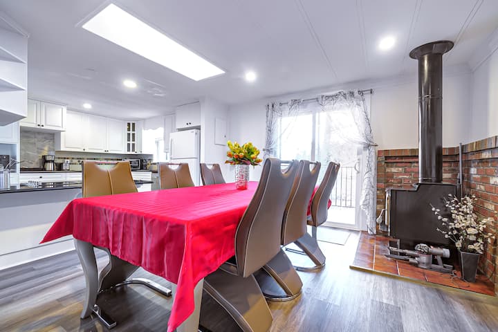 Comox Valley Vacation Rentals Homes Canada Airbnb