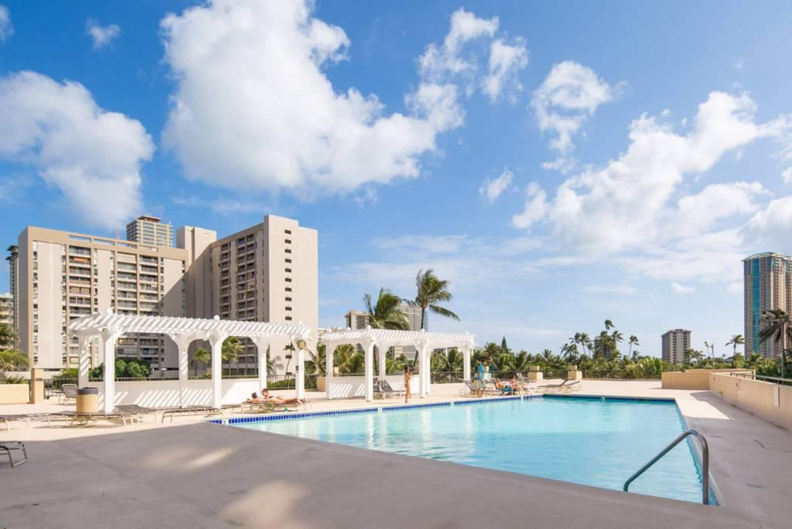 Hawaiian Monarch Studio | Full Kitchen | Panoramic - Image 16