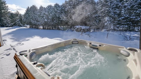 Ski | HotTub | Fireplace | Trail | BBQ | Babyfoot+