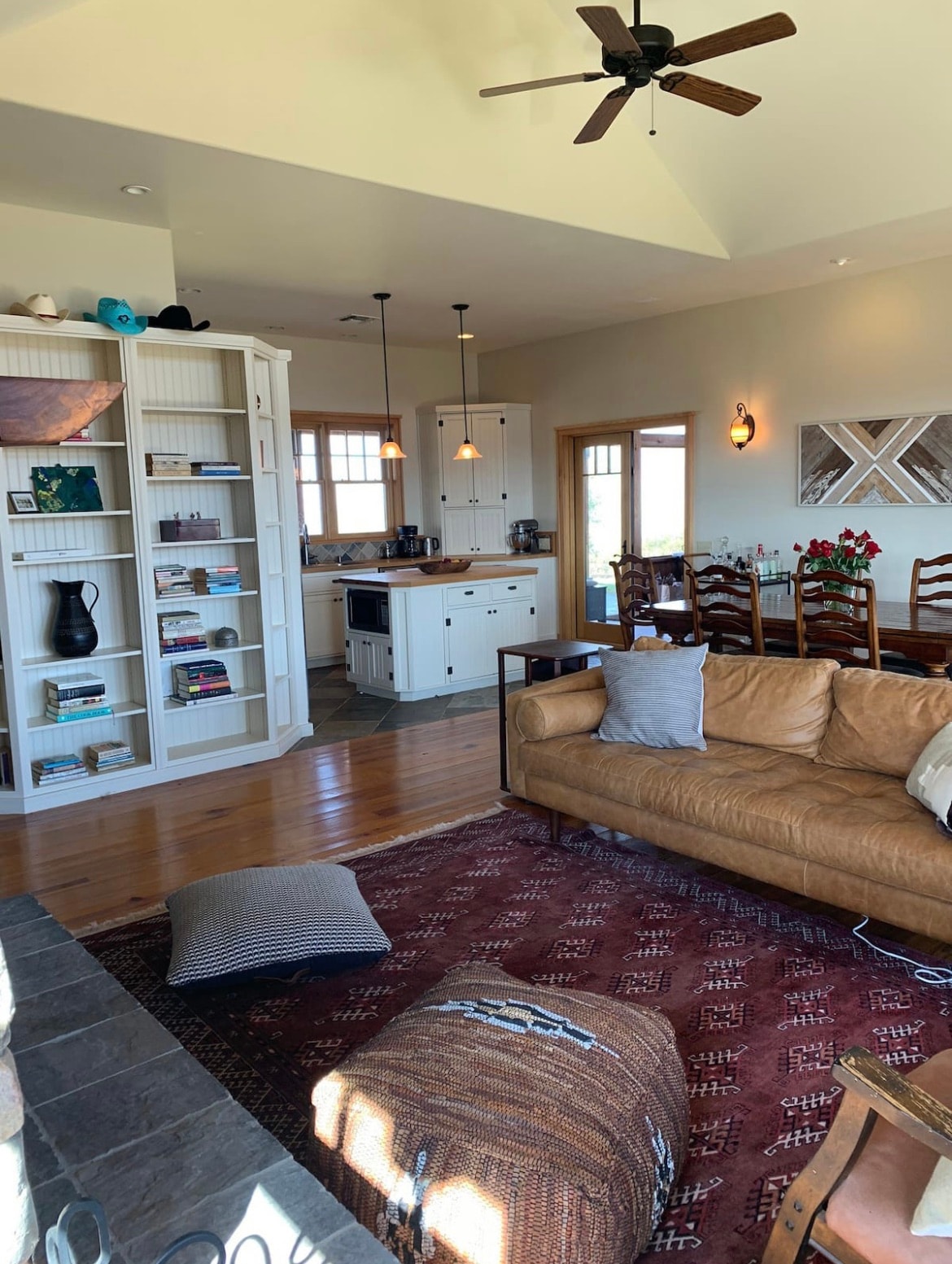 Top Airbnb: Luxury ranch home w/ hot tub, pool & amazing views in Squaw Valley