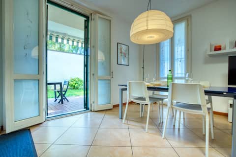 GuestHost - Casa Indaco with Garden!