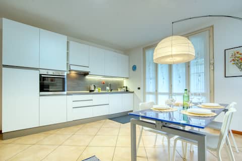 Casa Indaco two-room apartment with garden perfect for 6