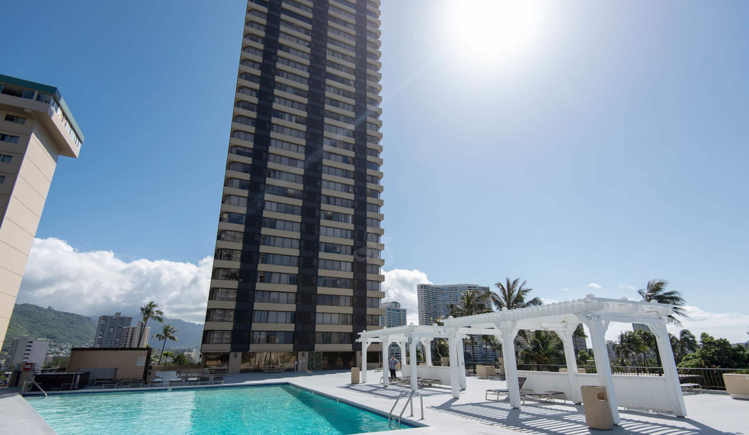 Condo in Honolulu · ★4.8 · 1 bedroom · 1 bed · 1 private bath - Image 43