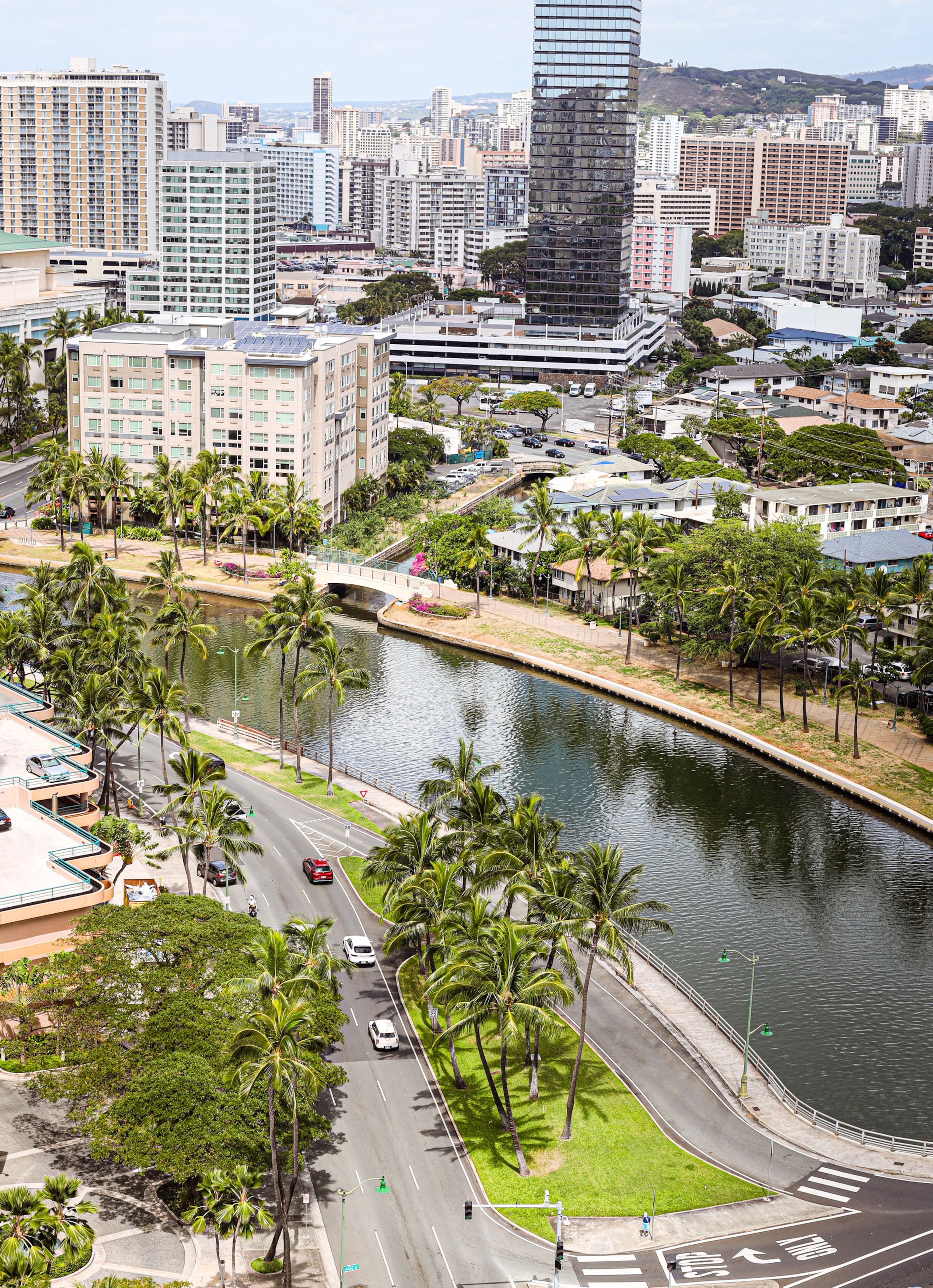 Condo in Honolulu · ★4.8 · 1 bedroom · 1 bed · 1 private bath - Image 6
