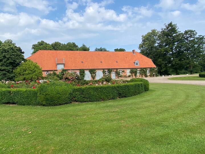 Marstall Gut Güldenstein Entire house 13 Pers Kamin