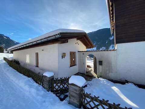Top Airbnb: Cozy bungalow in a dream location in St. Gallenkirch