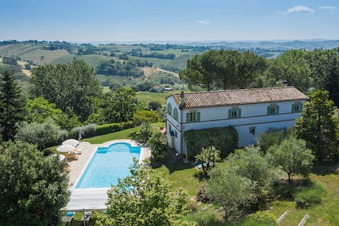 Villa La Capuccina - Private pool, beach 20 km