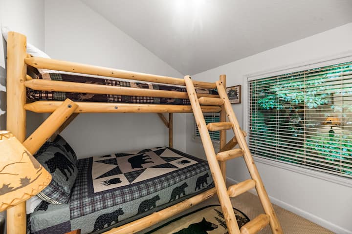 Dormitorio #3: litera doble con capacidad para 4 personas.