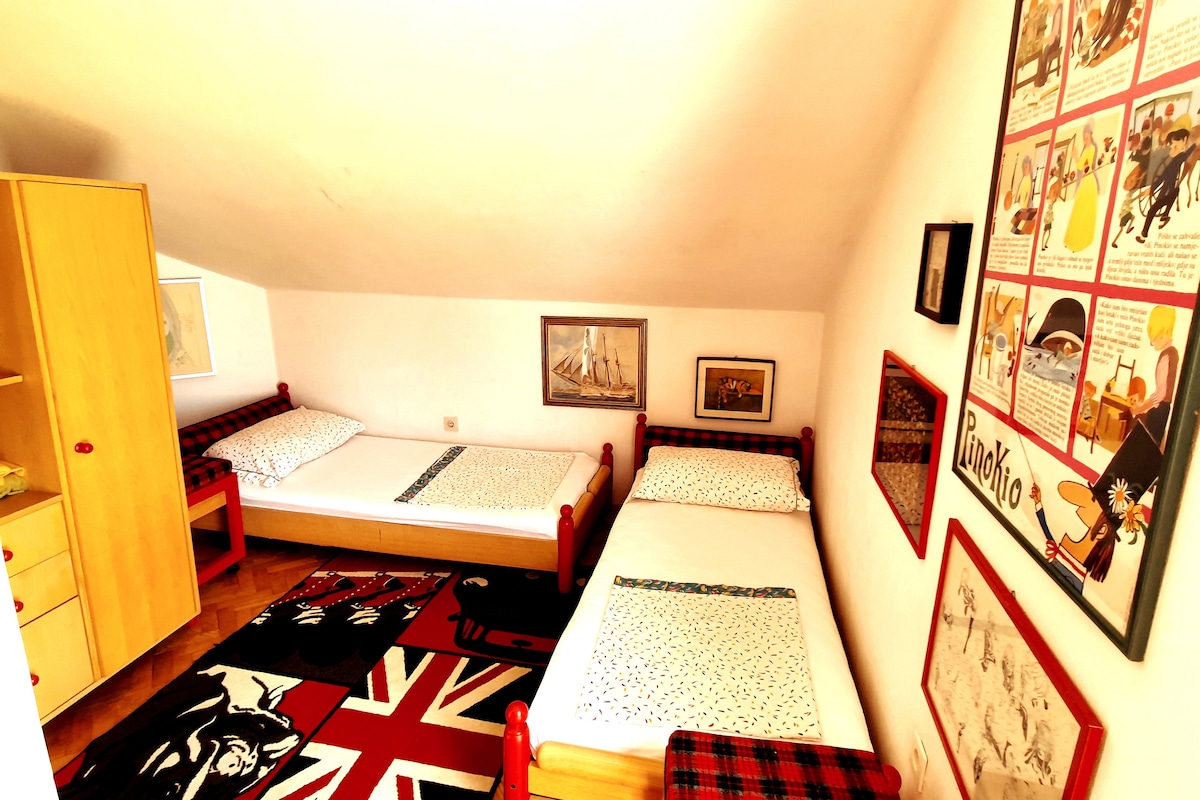 חדר 3 - חדר בית