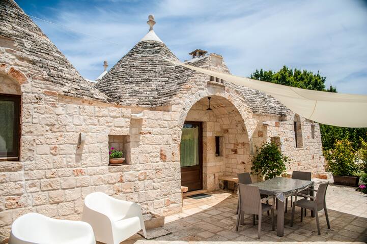Almapetra Trulli Resort – Trullo “Il Pero”