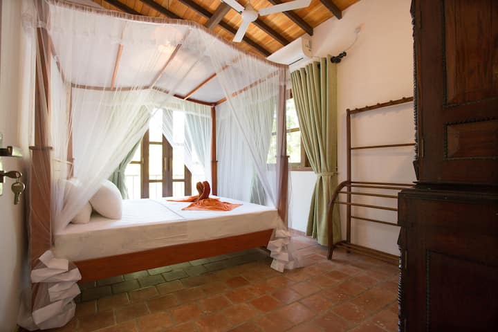 غرفة النوم 1