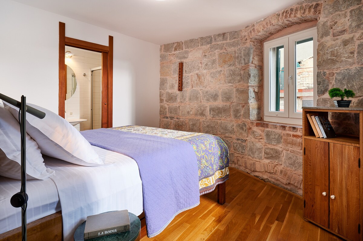 Spálňa - každá s vlastnou kúpeľňou