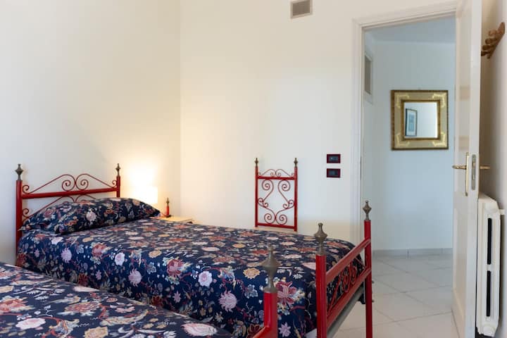 საძინებელი 4