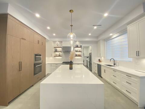 Luxury 5BR home w/pool&hot tub perfect 4 a getaway