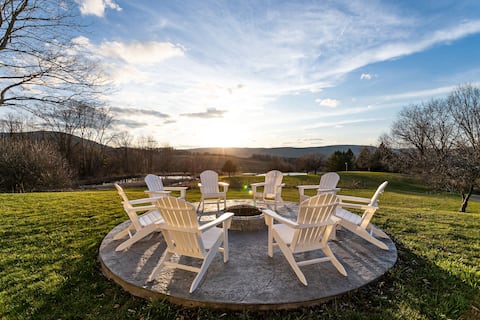 Tranquil Lodge with the A+ Amenities