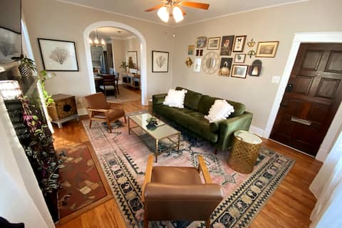 Beautiful Midcity Marvel 2BR 1BA Near LSU Downtown
