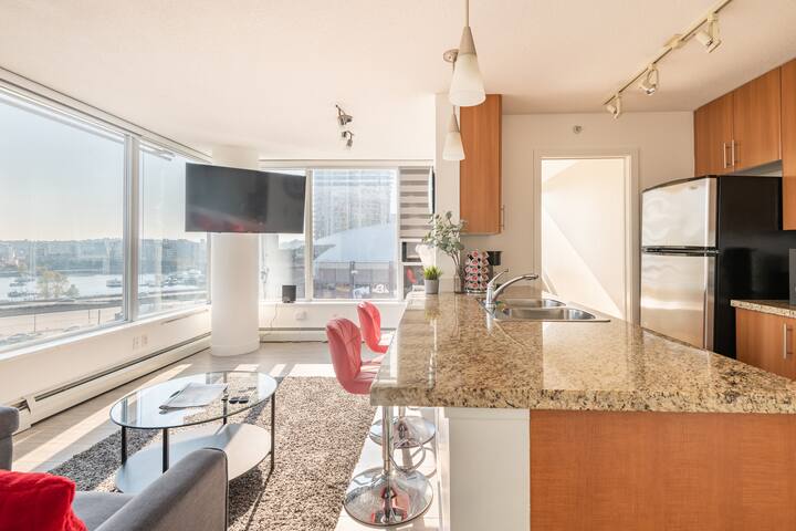 3-Bed, 2-Bath Condo with Pool & Scenic Views! gallery image 3