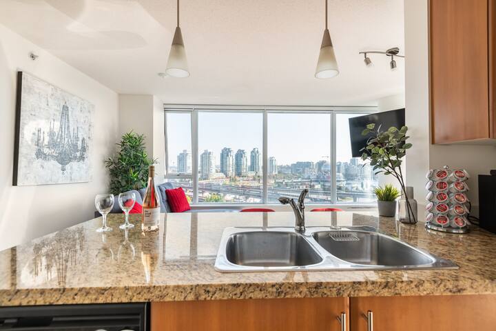 3-Bed, 2-Bath Condo with Pool & Scenic Views! gallery image 2