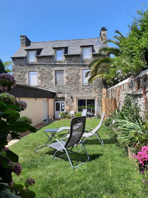 Spa cottage 5 km from the sea Le Cocon de Matignon 4 *