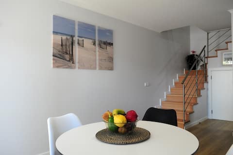 Top Airbnb: Villa Pes.1 bedroom townhouse with balcony slps. 4 in Mafra