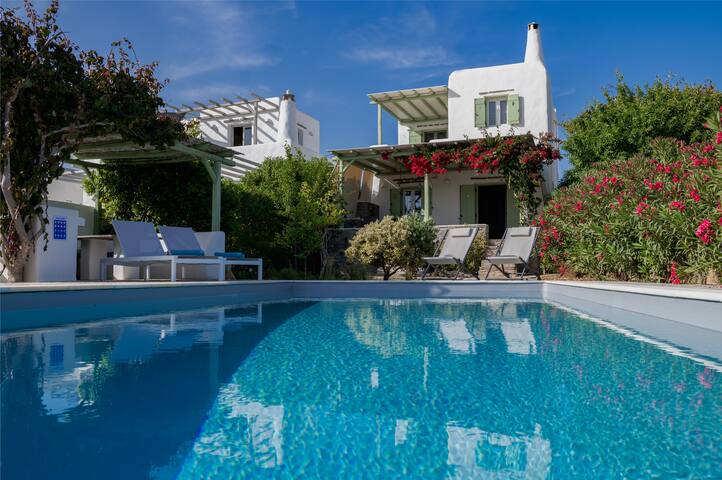 Paros, The Argia House: Summer, Sea, and Idleness