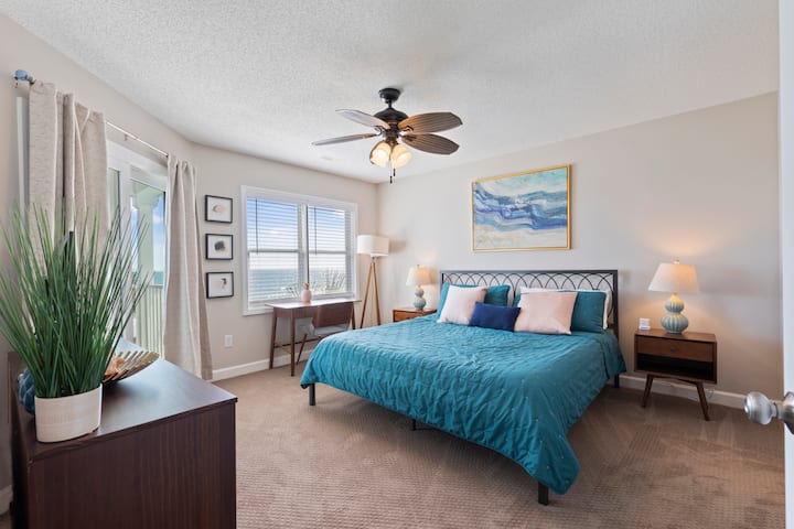 Take advantage of the comfortable king-sized bed and spacious workstation in our master bedroom for the ultimate relaxation and productivity.